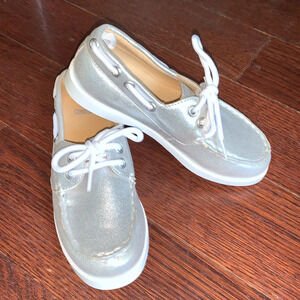 Gymboree size 1 silver lace up slip on boat shoes casual fun metallic